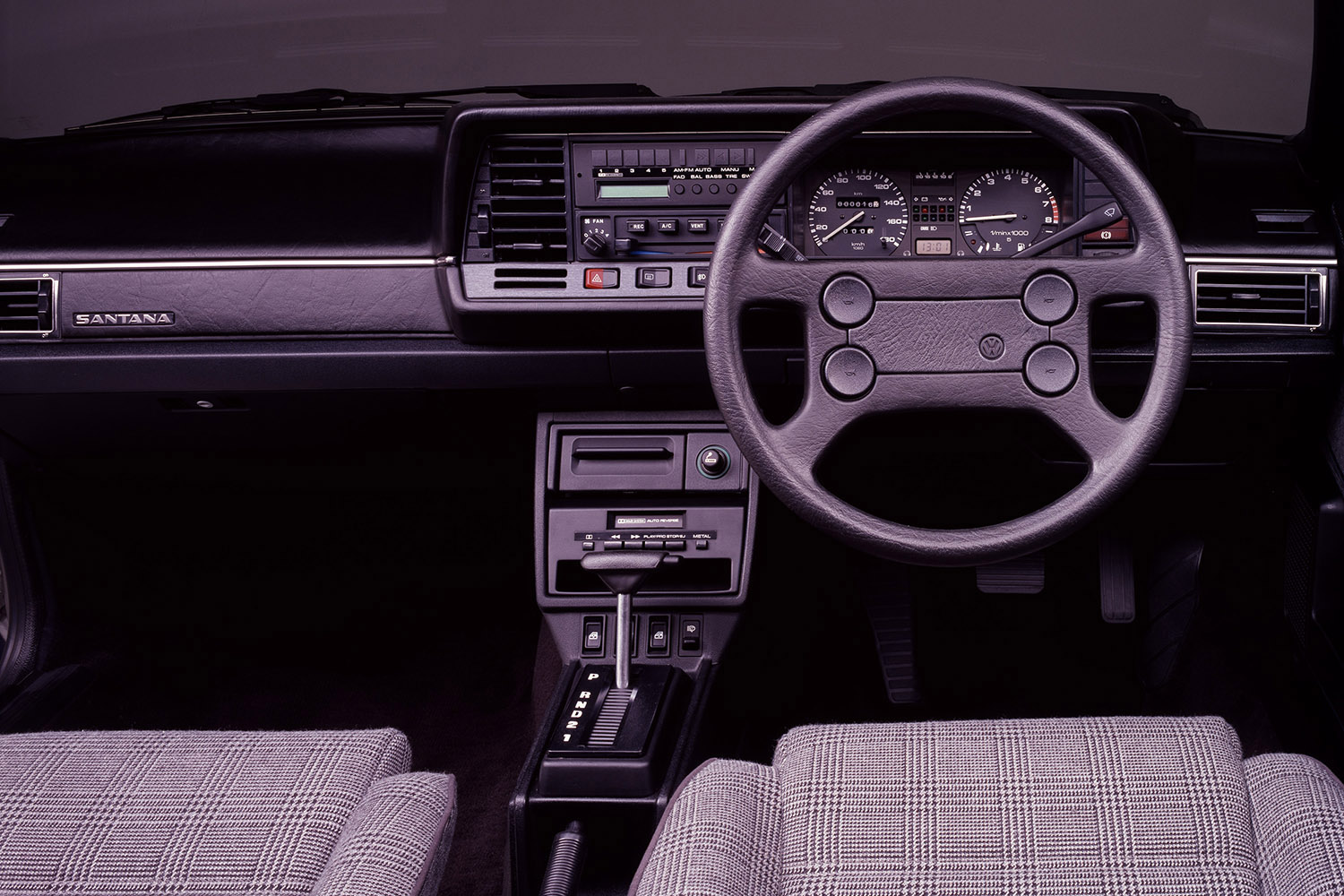日産サンタナのインパネ
