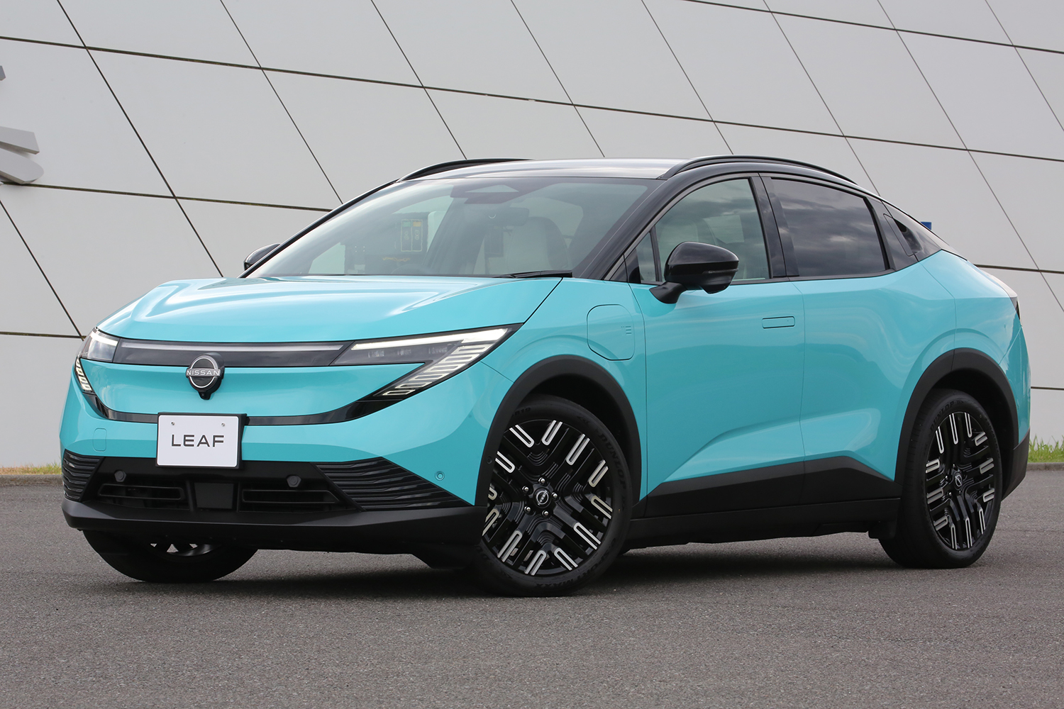 日産リーフのフロントスタイリング