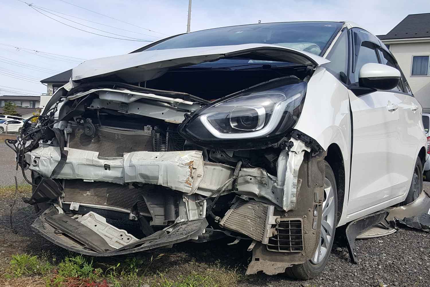 事故で大破した車両 〜 画像1