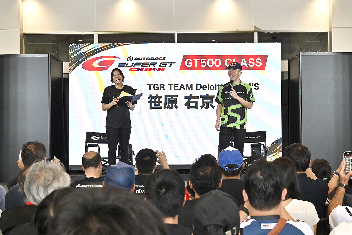 トークショーに登場した笹原右京選手