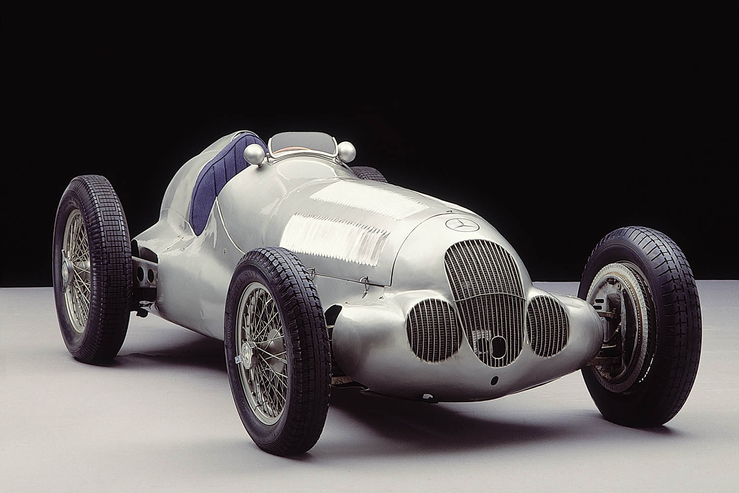 メルセデス・ベンツW125のフロントスタイリング 〜 画像1