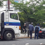 トラックが悪いんじゃん……と言ったって事故ったら悲惨！　知っておくべき大型トラック運転士の「見えにくい場所」とは