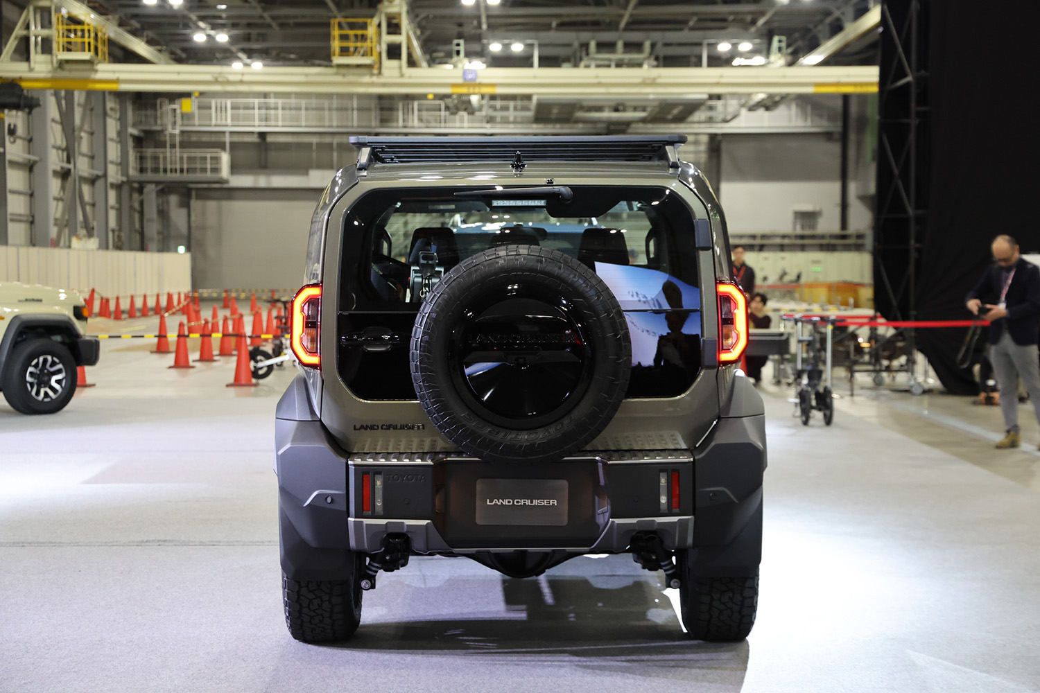 その名も「ランドクルーザーＦＪ」はより若者にも手が届く「買えるランクル」 〜 画像52