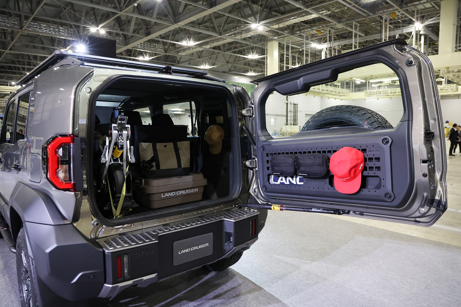 その名も「ランドクルーザーＦＪ」はより若者にも手が届く「買えるランクル」 〜 画像60