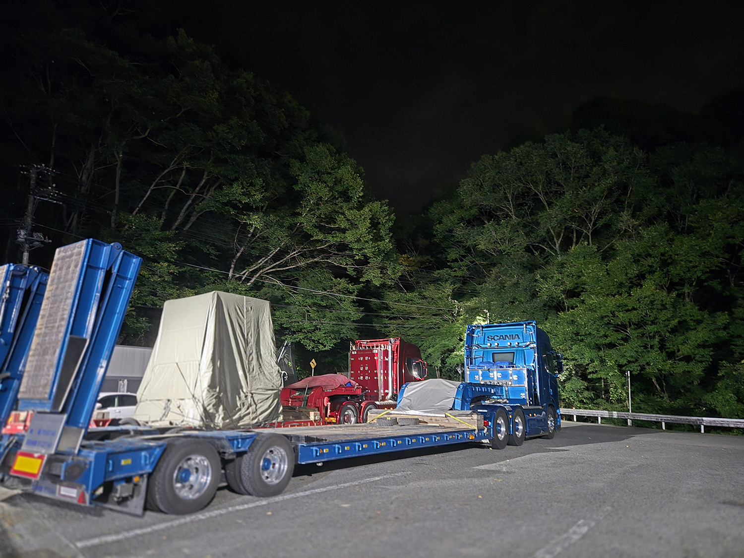 一休食堂の大型車駐車場 〜 画像12