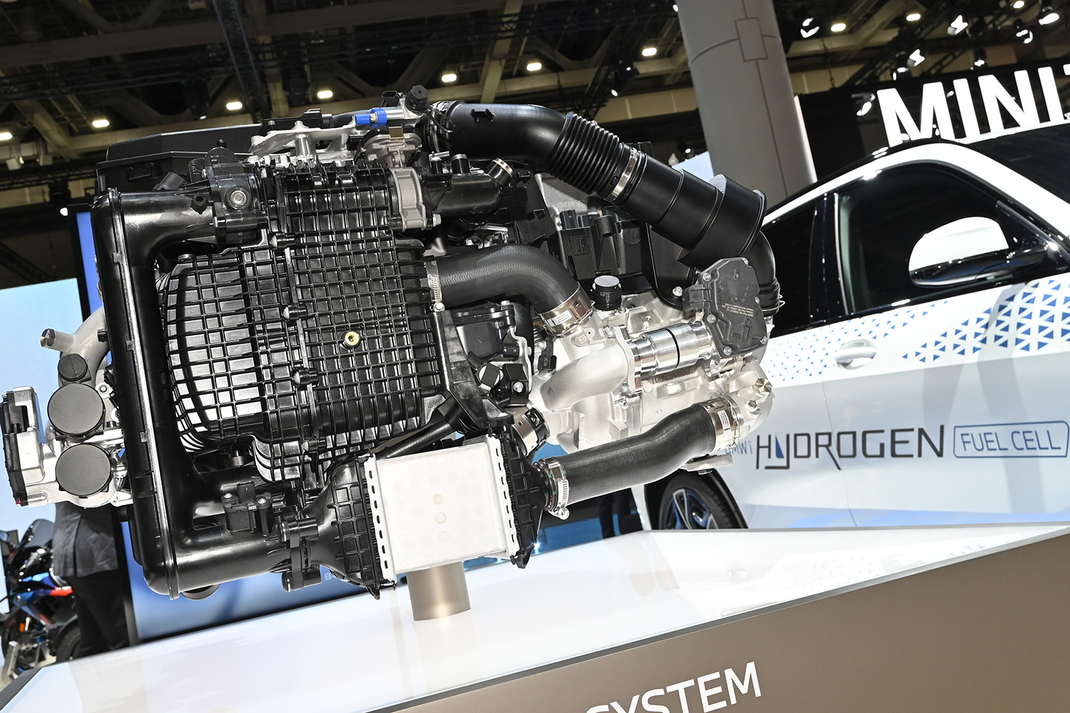 iX5ハイドロジェンやノイエクラッセやM2 CSなどBMWの次世代モデルにワクワクが止まらない 〜 画像6