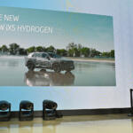 【画像】BMWの新たな一手「水素」で走る「iX5ハイドロジェン」に注目必至! ガソリン・ディーゼル・BEV・FCVのフルラインアップで2028年までに40車種を投入する!! 【ジャパンモビリティショー2025】 〜 画像14