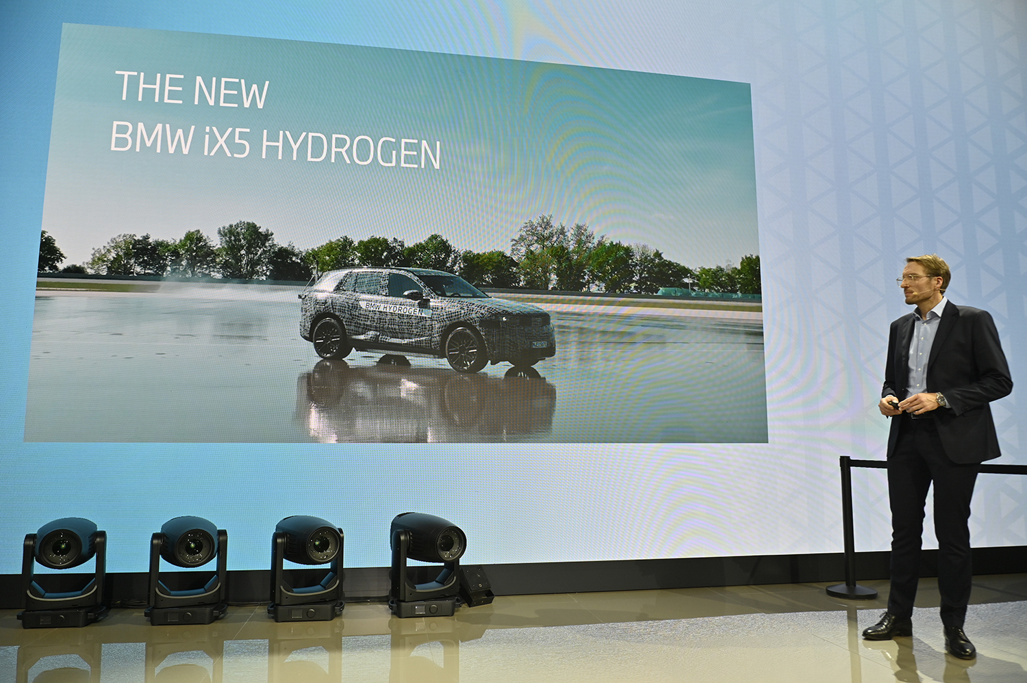 iX5ハイドロジェンやノイエクラッセやM2 CSなどBMWの次世代モデルにワクワクが止まらない 〜 画像14