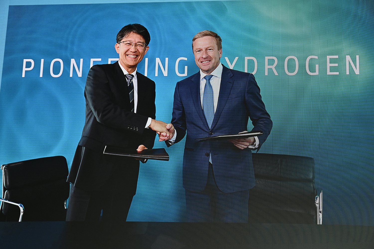 iX5ハイドロジェンやノイエクラッセやM2 CSなどBMWの次世代モデルにワクワクが止まらない 〜 画像16