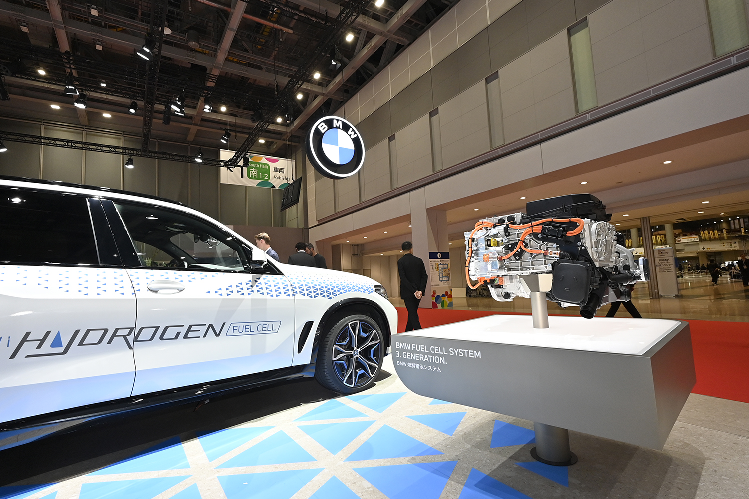 iX5ハイドロジェンやノイエクラッセやM2 CSなどBMWの次世代モデルにワクワクが止まらない