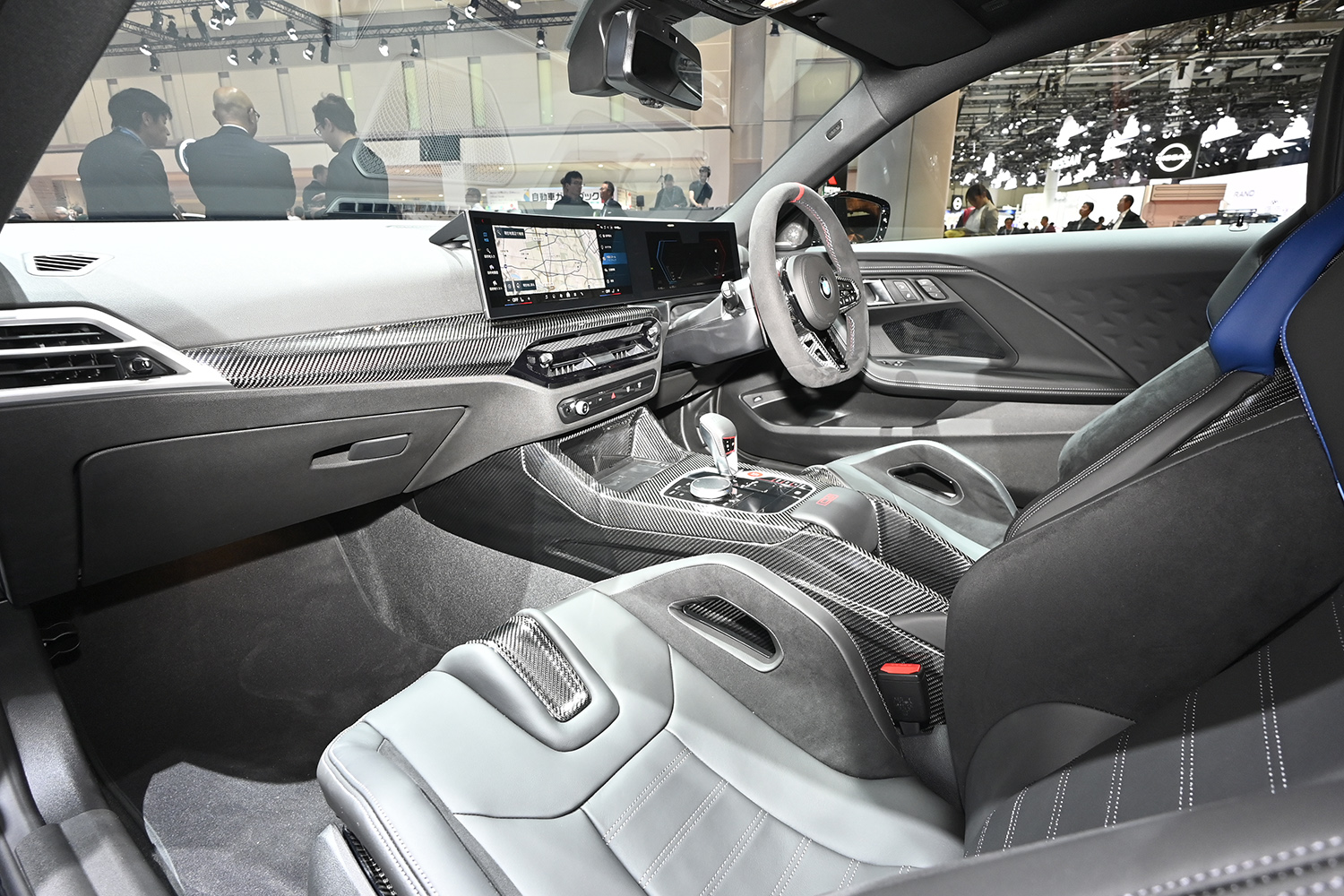 内外装をカーボンファイバーに置き換えた歴代最強最軽量のＭ２が「ＣＳ」だ 〜 画像10