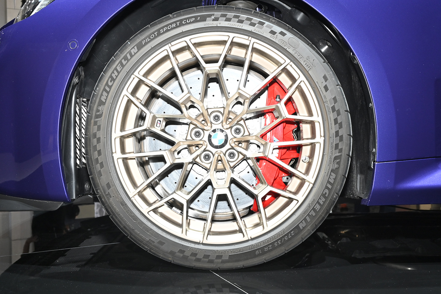 内外装をカーボンファイバーに置き換えた歴代最強最軽量のＭ２が「ＣＳ」だ 〜 画像13