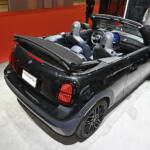 【画像】ガチの「本人」降臨！　MINI「ポール・スミス・エディション」３台が世界初お目見え!!【ジャパンモビリティショー2025】 〜 画像26