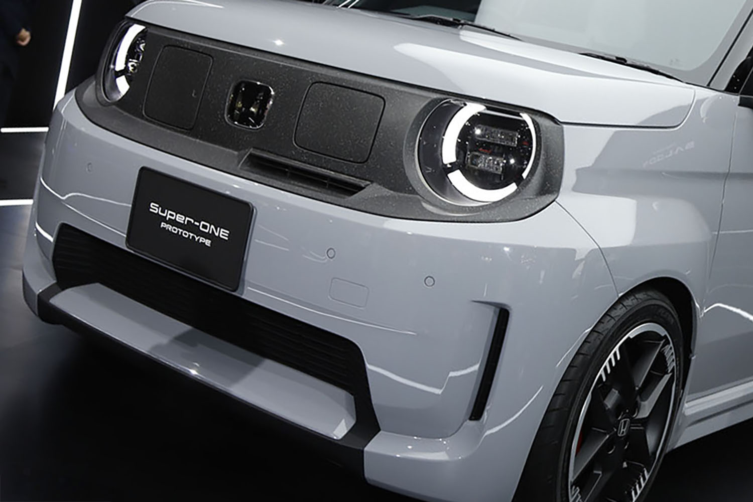 小型EV「スーパーワン・プロトタイプ」を日本初公開【ジャパンモビリティショー2025】