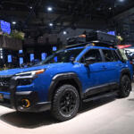 【画像】日本のスバルファンきたぞコレ！　オフ系装備で武装したフォレスター＆アウトバックの「ウィルダネス」プロトを堂々公開!!　【ジャパンモビリティショー2025】 〜 画像4