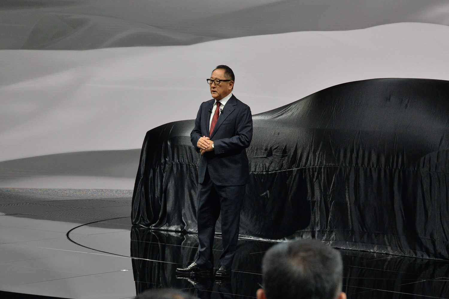 プレスカンファレンスに登壇した豊田章男会長