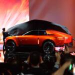 【画像】３人乗りのショーファークーペって一体……「これからの100年」を象徴する「センチュリークーペ」の激熱メッセージ【ジャパンモビリティショー2025】 〜 画像5