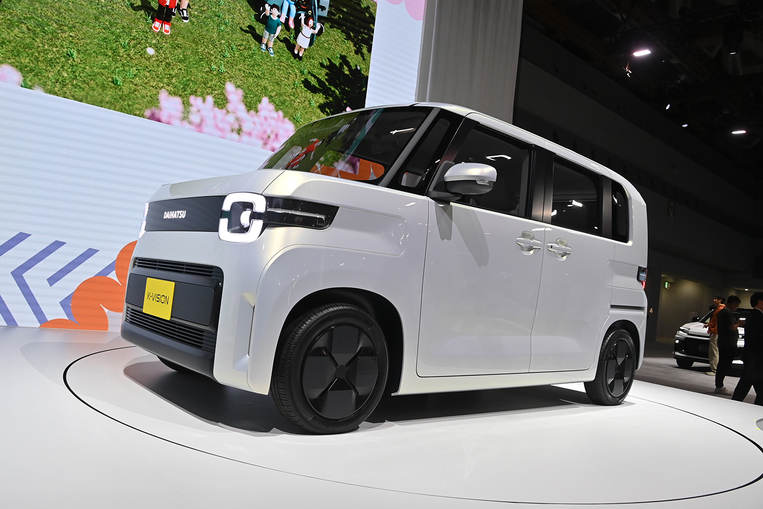 ダイハツKビジョンのフロントスタイリング