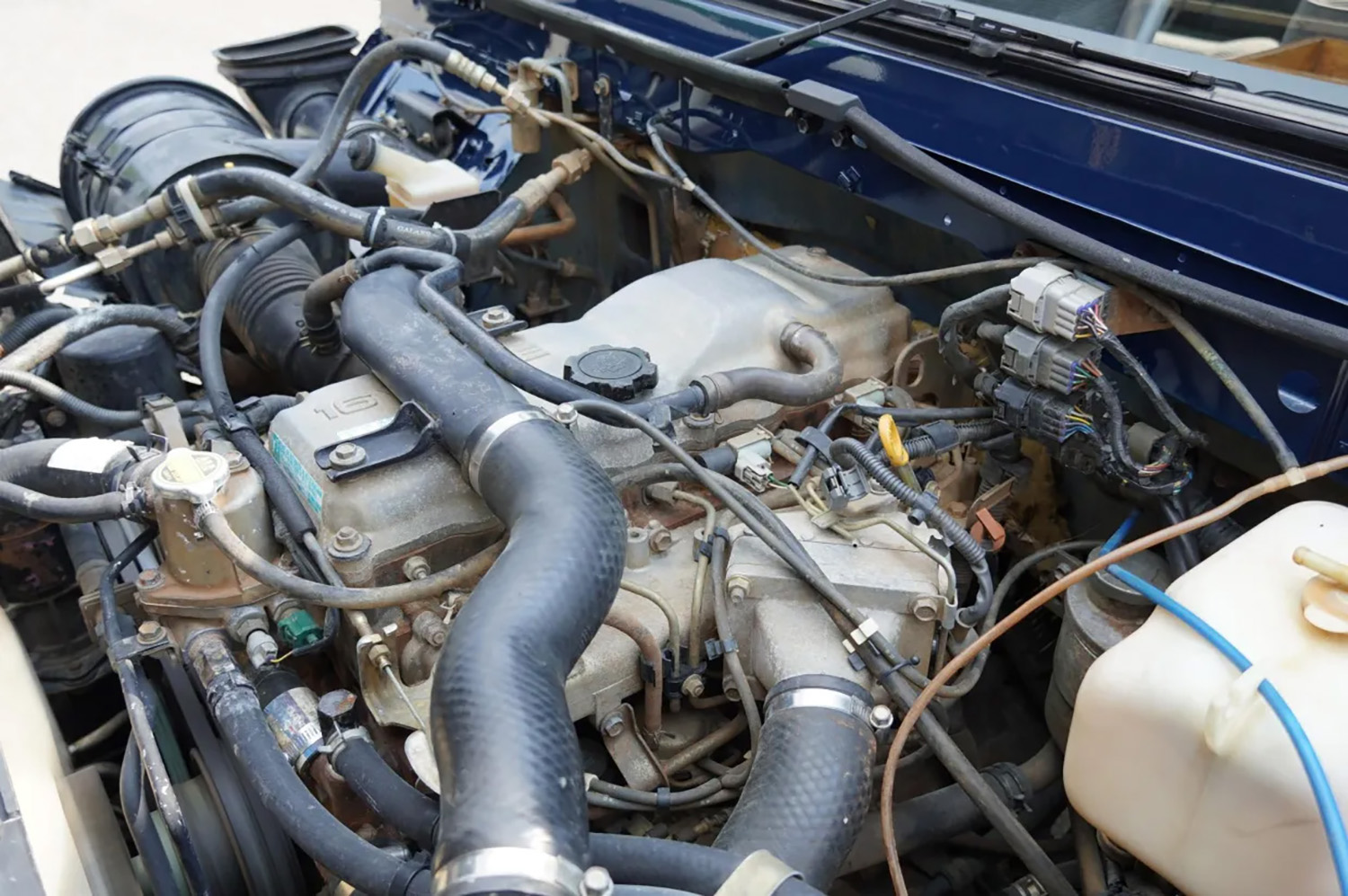 ケニアでハイルーフ化されたメガクルーザーは小まわり利いて視界良好な最強サファリカーだった 〜 画像13