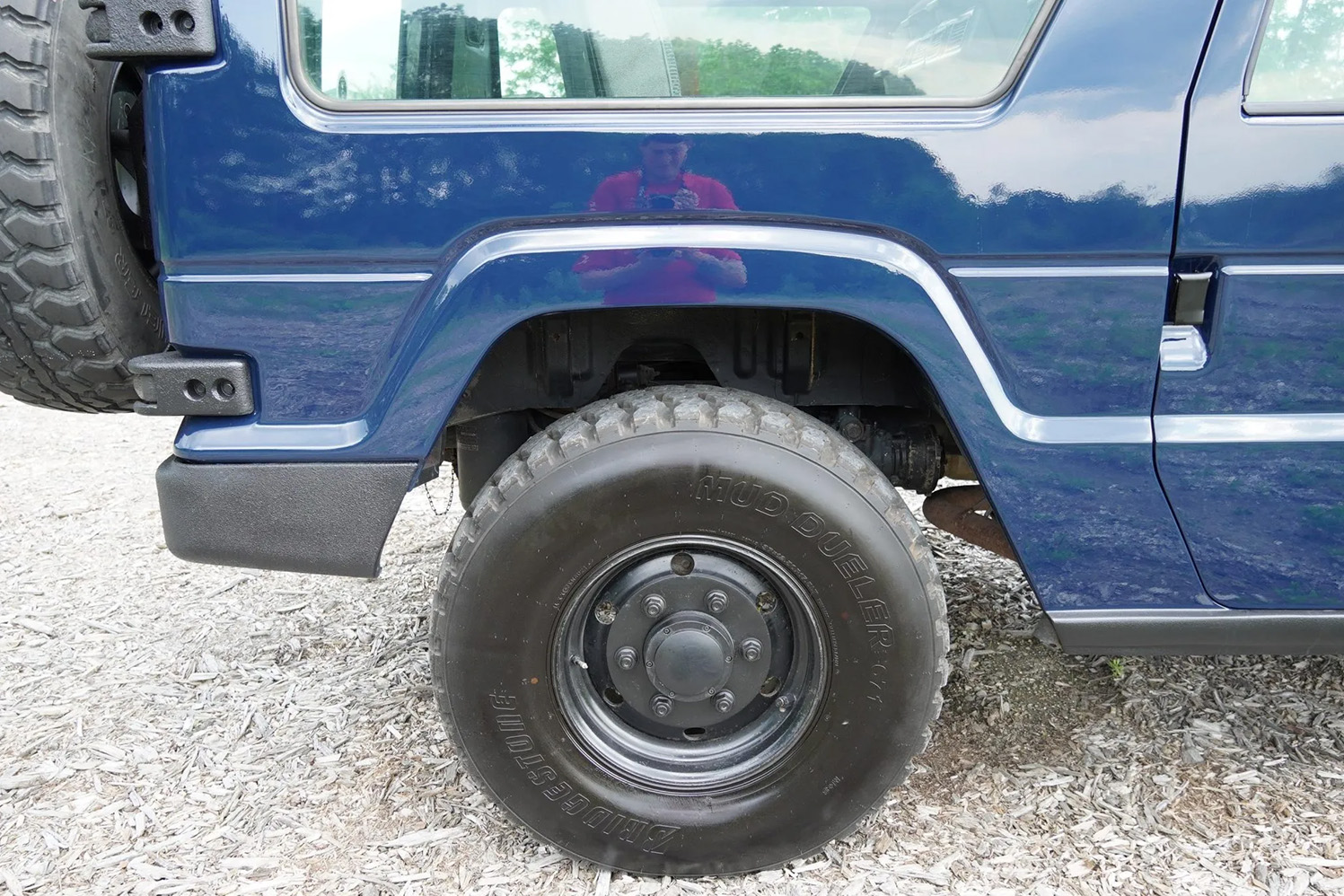 トヨタ・メガクルーザー・ハイルーフの後輪