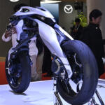 【画像】EVに水素にAIで学習するバイクってどういうこっちゃ！　２輪車の世界も４輪に負けず劣らずもの凄いことになっていた!!　【ジャパンモビリティショー2025】 〜 画像14