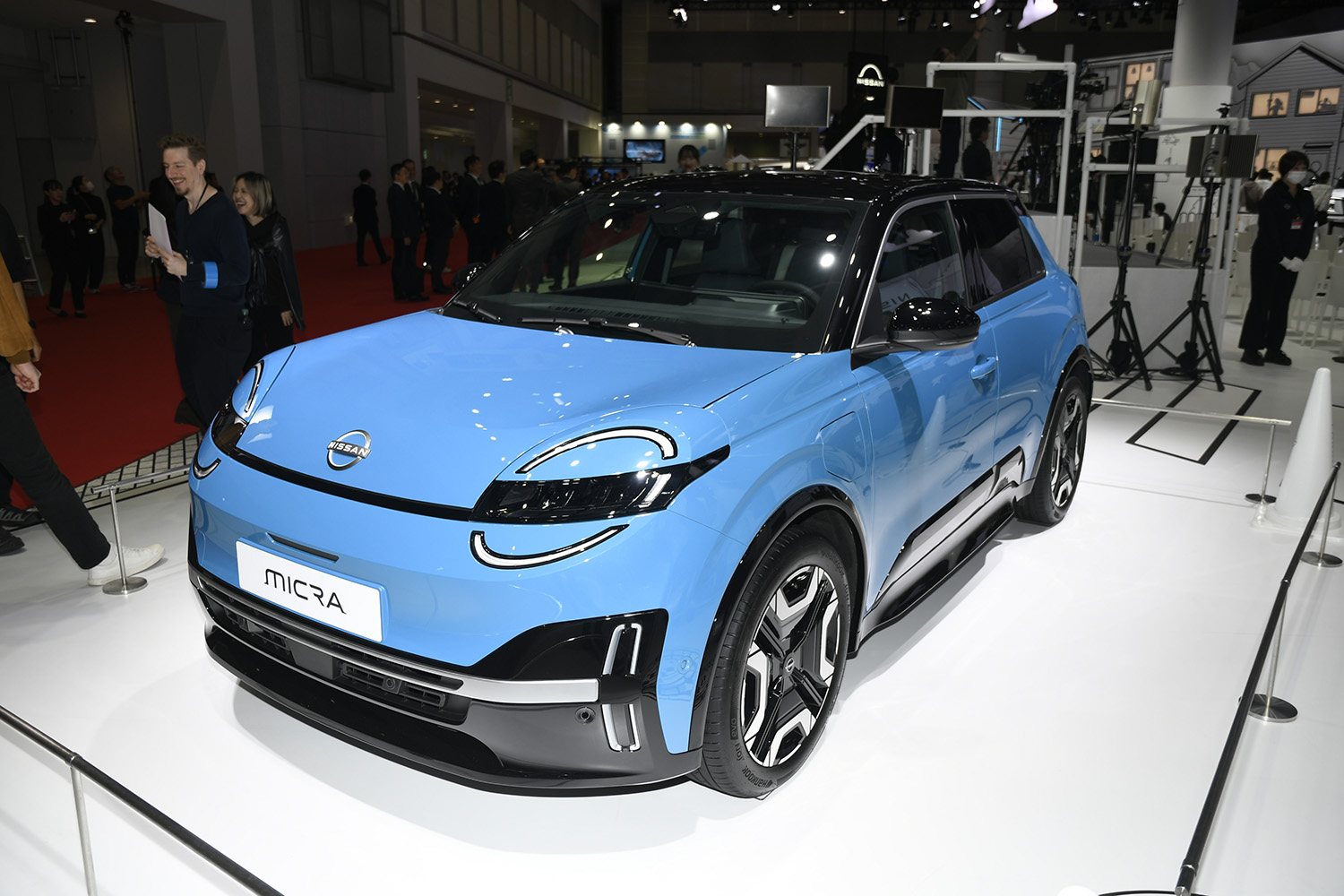 日産マイクラのフロントスタイリング