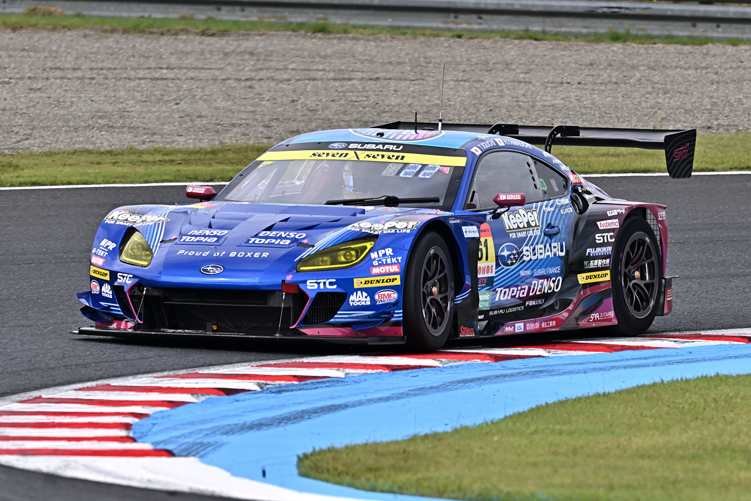 61号車「SUBARU BRZ GT300」のフロントスタイリング 〜 画像13