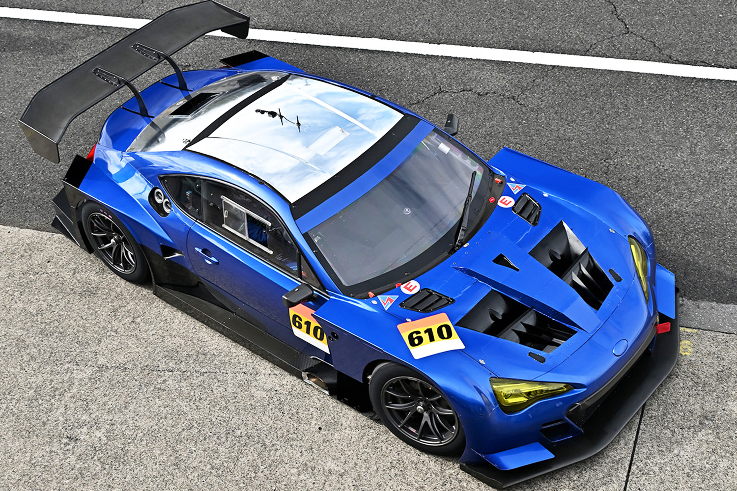 「STI・S001」という「謎のBRZ」がスーパーGTのテストに登場……!?