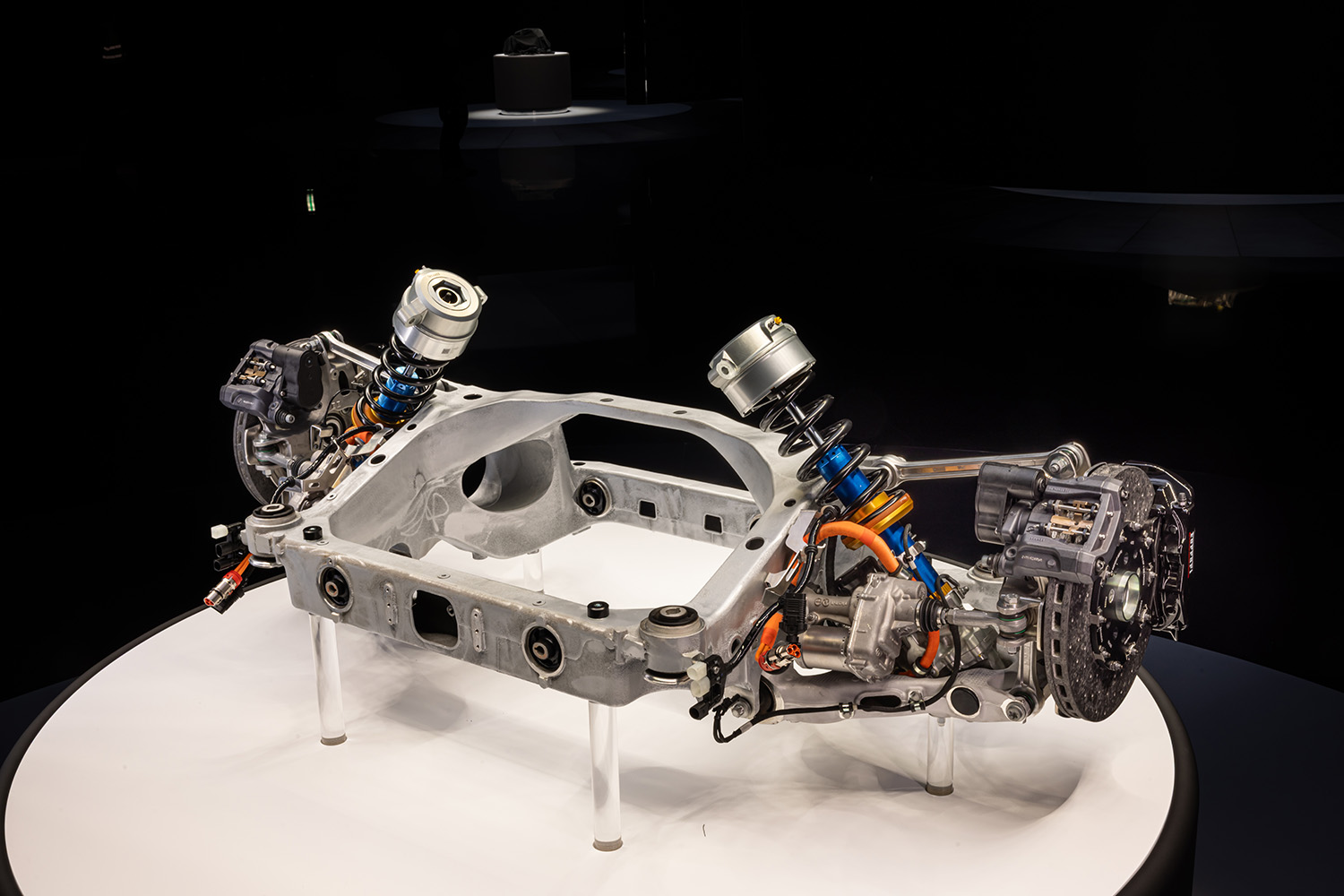ついにフェラーリ初の完全EVモデルが発表 〜 画像19