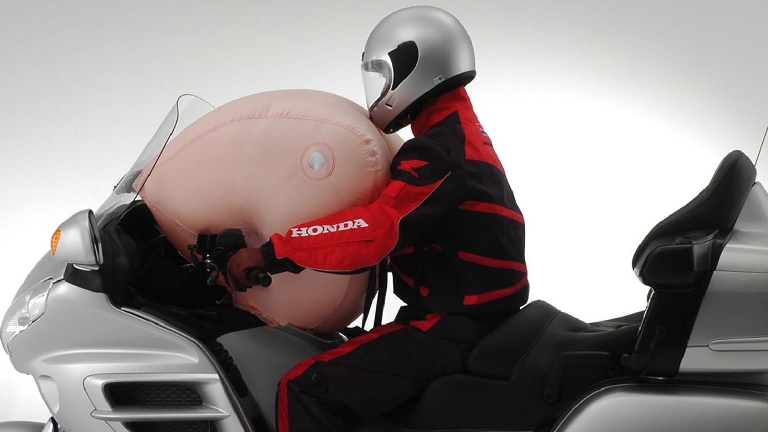 ホンダ・ゴールドウイングのエアバッグ