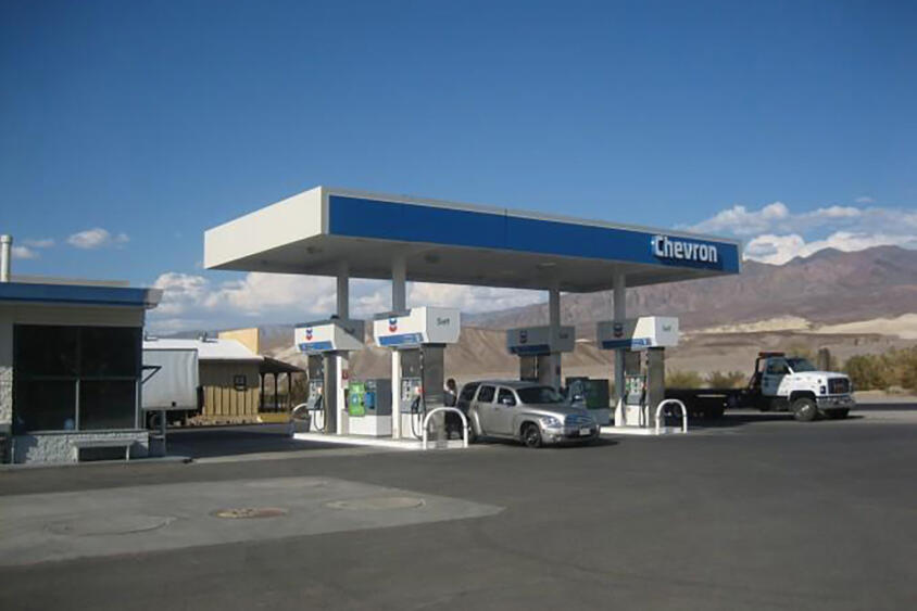 やっぱりハイブリッドこそ無敵! ガソリン高騰に苦しむアメリカで今さらながらキテる「日本のHV」に乗って感じた凄まじい性能