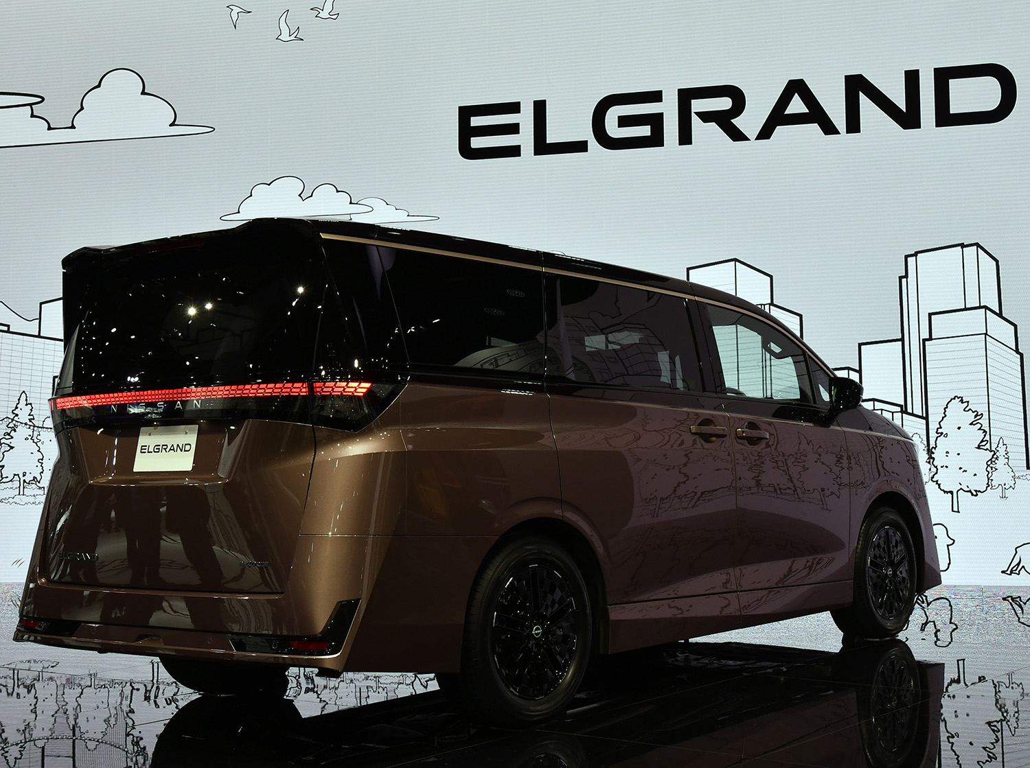 ジャパンモビリティーショー2025で新型日産エルグランドが公開 〜 画像2