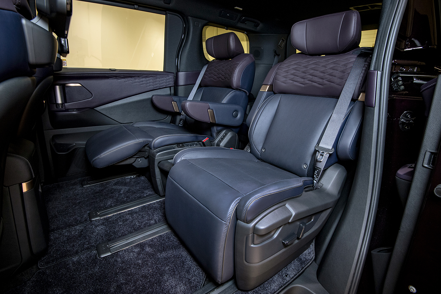 ジャパンモビリティーショー2025で新型日産エルグランドが公開 〜 画像24