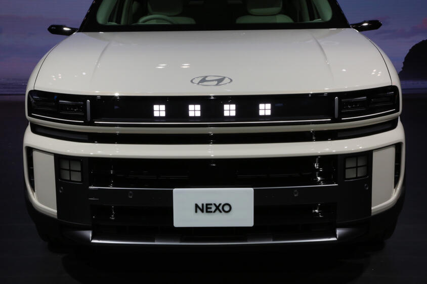 ヒョンデの水素燃料電池車「NEXO」の新型が日本上陸！　よりパワフルで航続距離が長くてオシャレな「The all-new NEXO」が日本のFCEVを加速する【ジャパンモビリティショー2025】