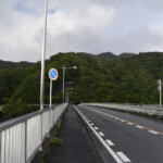 【画像】行き止まりに突進する事故が頻発する謎の丁字路！　心霊現象まで噂される「やまびこ大橋交差点」で何が起こっているのか？ 〜 画像15