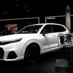 【画像】ホンダCR-Vが待望のハイブリッドを日本導入！　「RSブラックエディション」が超クール!!【ジャパンモビリティショー2025】 〜 画像2