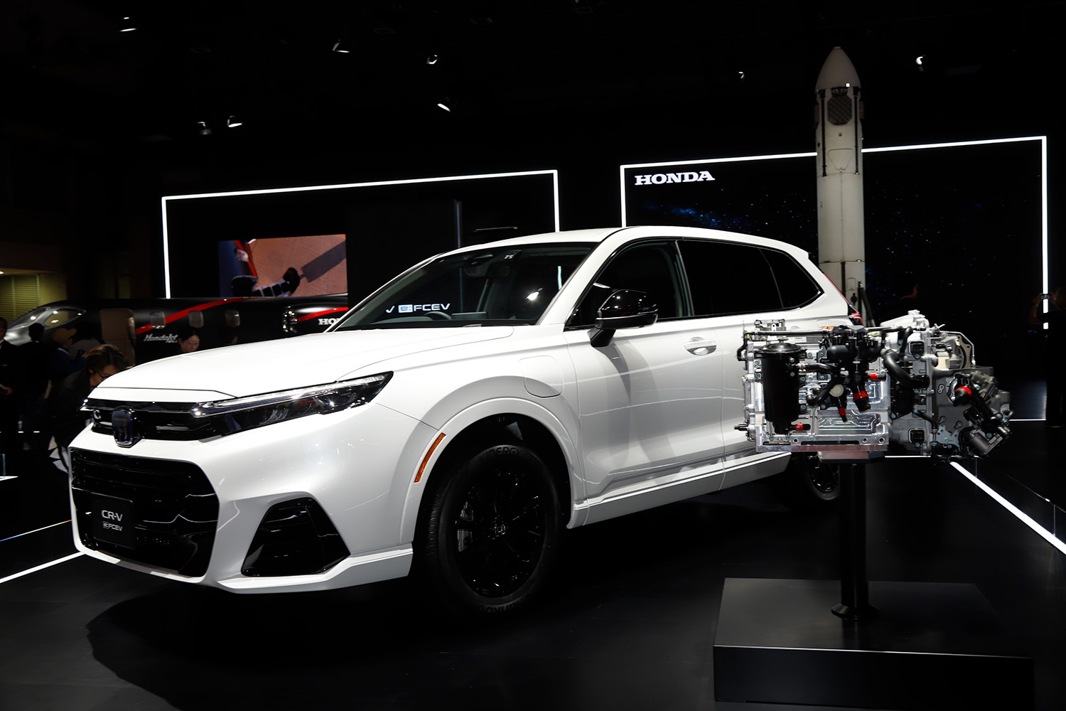 「CR-V e:FCEV」のフロントスタイリング