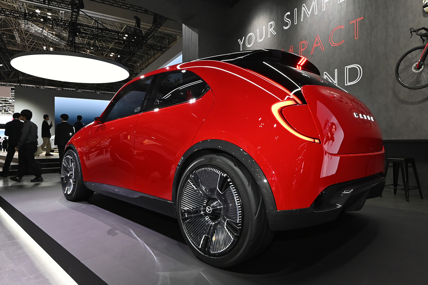 「ビジョン Xコンパクト」のリヤスタイリング