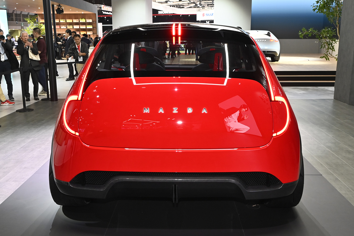 デジタル化された人の感覚とクルマをAIが結ぶ⁉︎ 未来の若者は「マツダビジョン クロスコンパクト」でクルマとの絆をより深められるのか?【ジャパンモビリティショー2025】 〜 画像3