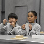 【画像】クルマ好きキッズはいの一番にブースへGO！　国産メーカーが集う「Out of KidZania」がほかじゃ体験できない内容だらけだった【ジャパンモビリティショー2025】 〜 画像22