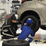 【画像】クルマ好きキッズはいの一番にブースへGO！　国産メーカーが集う「Out of KidZania」がほかじゃ体験できない内容だらけだった【ジャパンモビリティショー2025】 〜 画像26