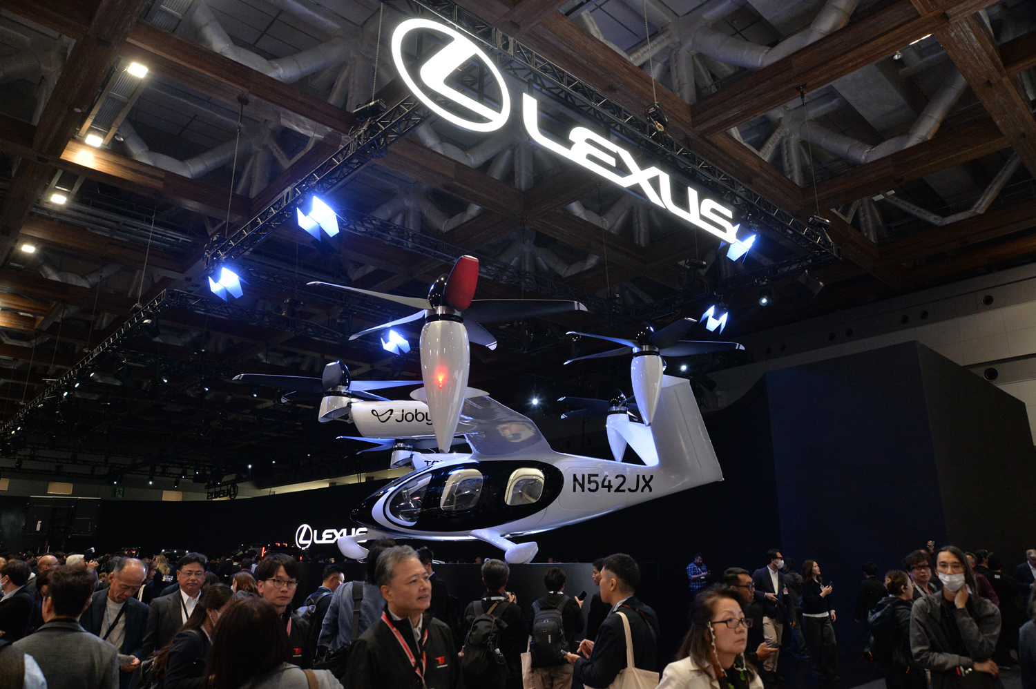 ジャパンモビリティショー2025のレクサスブース