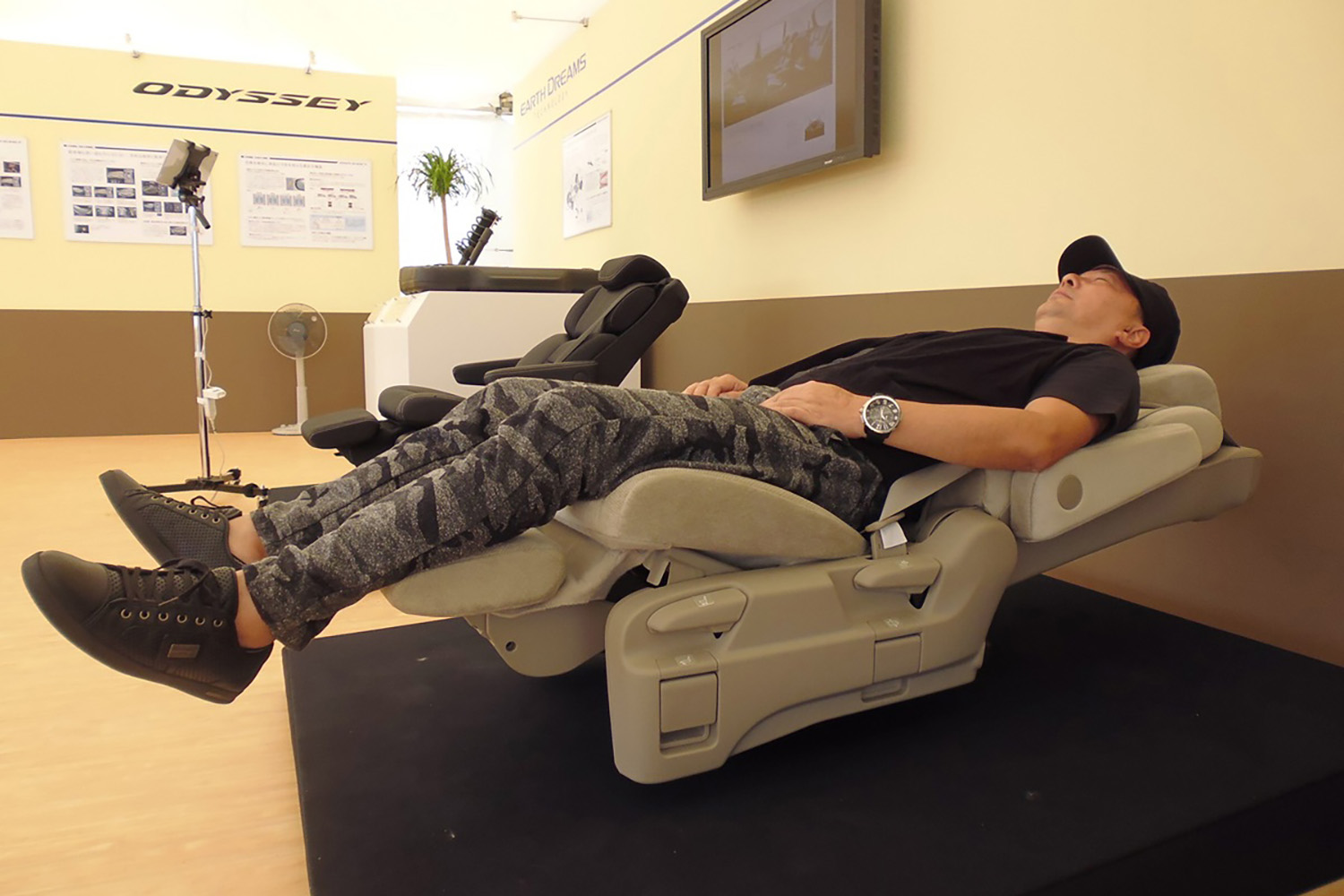 5代目オデッセイのプレミアムクレードルシート