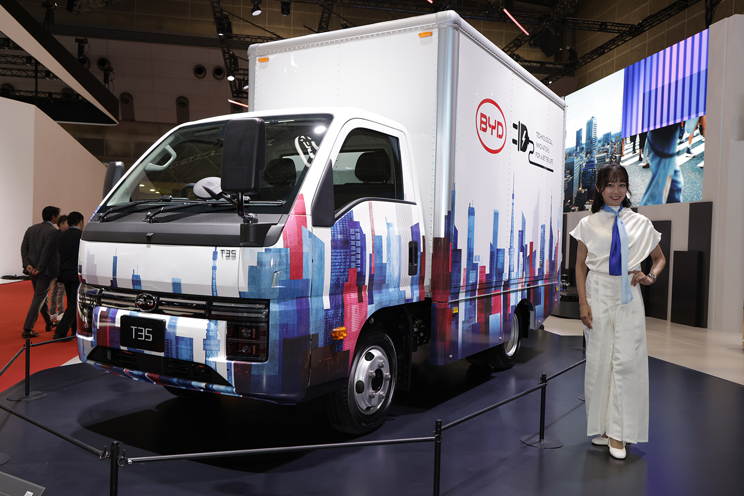 BYDが日本専用設計の小型BEVトラック「T35」をワールドプレミア 〜 画像3