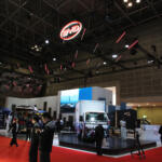 【画像】BYDは軽EVだけでなく商用車でも日本専用モデルを出してきた！　普通免許でも運転可能なEVトラック「T35」が可能性の塊だった【ジャパンモビリティショー2025】 〜 画像7