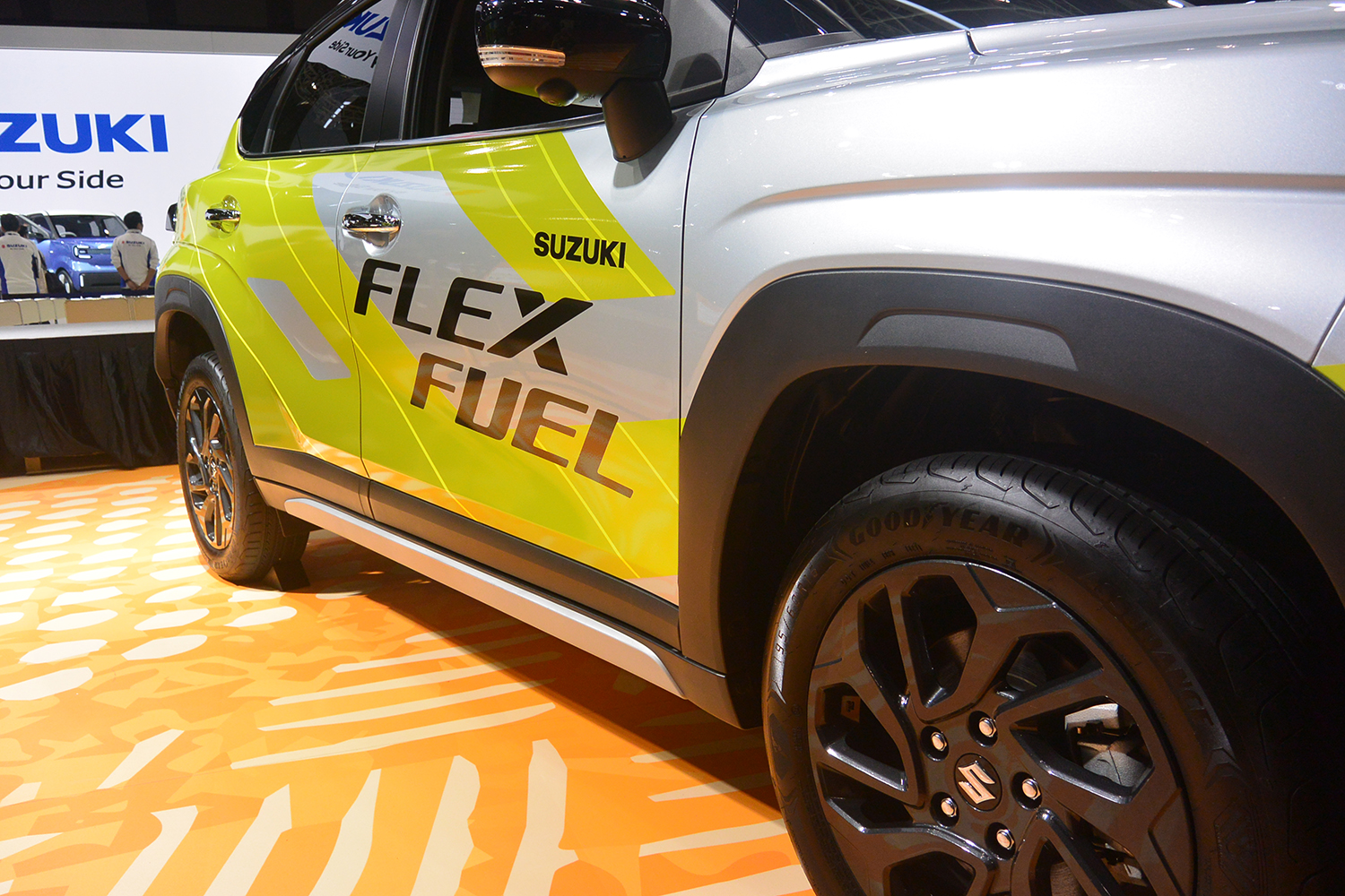 ジャパンモビリティショー2025でスズキがフロンクスなどのフレックスフューエル車を展示 〜 画像3