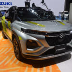 【画像】フレックス・フューエル・フロンクスはガソリンでも混合燃料でも走る！　インド発のスズキの挑戦はカーボンニュートラル時代の新しい選択肢だった【ジャパンモビリティショー2025】 〜 画像4