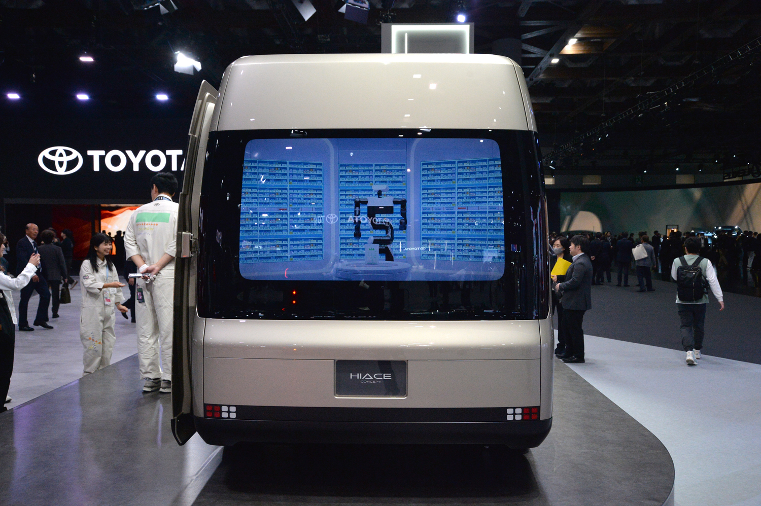 ジャパンモビリティショー2025でトヨタがハイエース・コンセプトを公開 〜 画像7