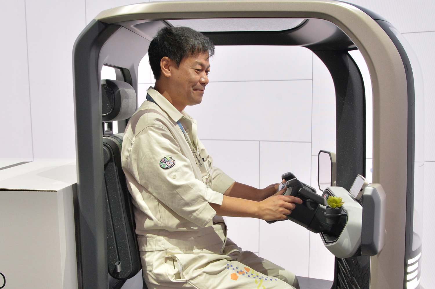 ジャパンモビリティショー2025でトヨタがハイエース・コンセプトを公開 〜 画像11