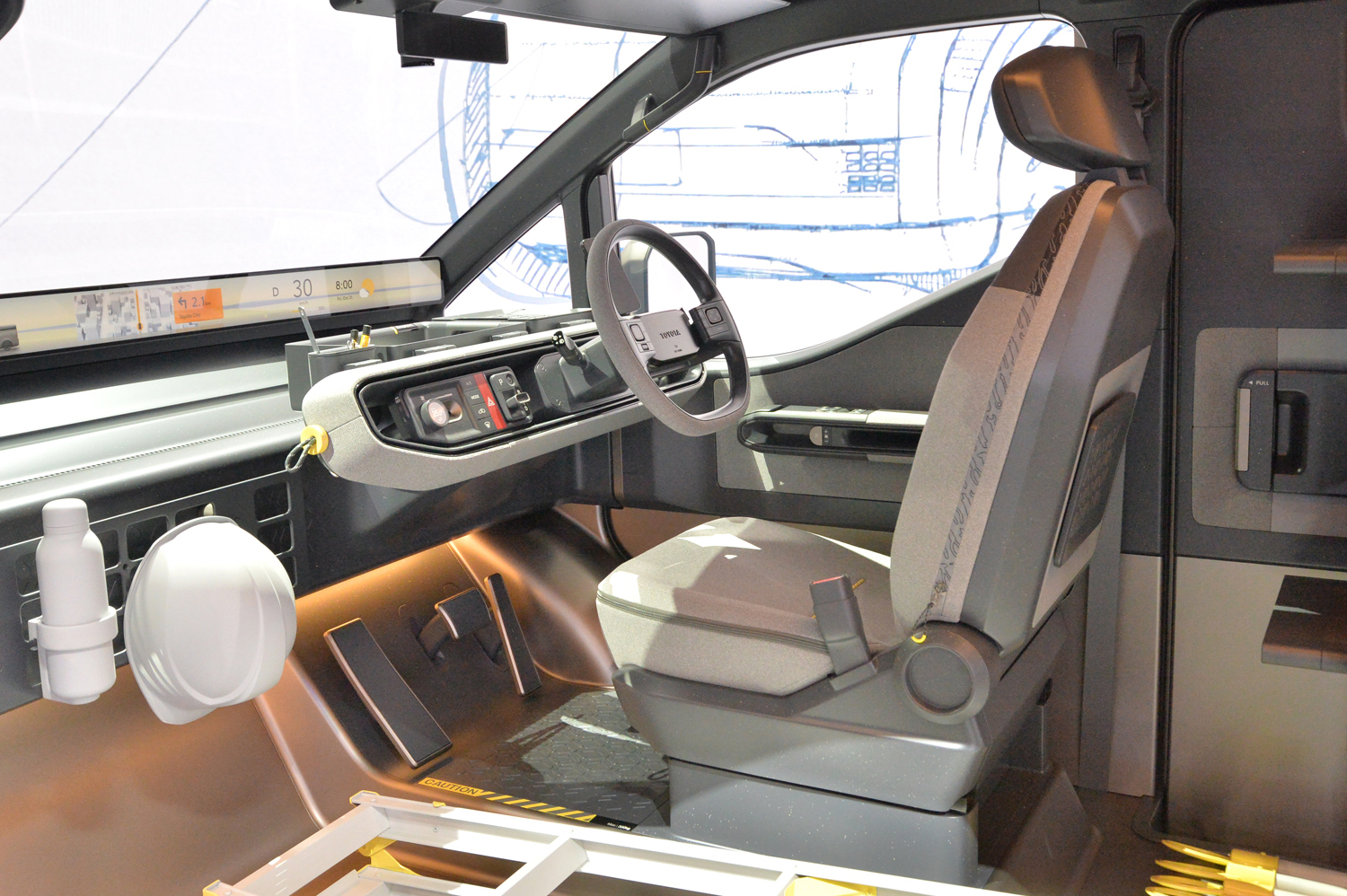 トヨタ・ハイエースコンセプトのコクピットまわり